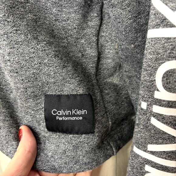 Calvin Klein Size XL Crop Sweatshirt Spellout V-Neck Gray Athleisure Activewear - Picture 5 of 13